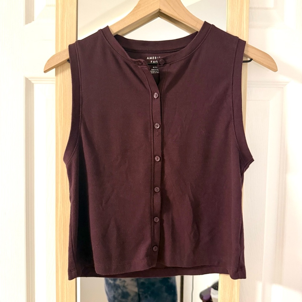 American Eagle Outfitters Sleeveless Button-Down Shirt - Deep Burgundy